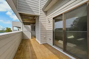 812 Topsail Ln, Secaucus, NJ 07094 - Photo 15