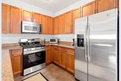 15 Enterprise Ct #401, Jersey City, NJ 07305 - Photo 5