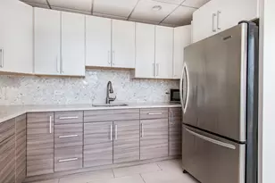 1 Shore Ln, Jersey City, NJ 07310 - Photo 27