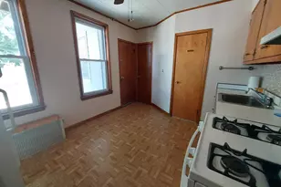168 Orient St, Bayonne, NJ 07002 - Photo 9