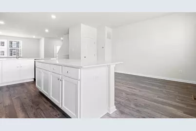 175 Mantoloking Rd, Jackson, NJ 08527 - Photo 9