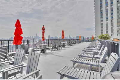100 Manhattan Ave #1309, Union City, NJ 07087 - Photo 19