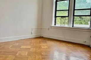 84 W 25th St, Bayonne, NJ 07002 - Photo 7