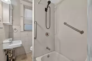 94-96 W 31st St, Bayonne, NJ 07002 - Photo 17