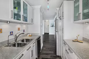 7004 Blvd E, Guttenberg, NJ 07093 - Photo 9
