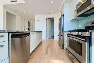 4 Beacon Way, Jersey City, NJ 07304 - Photo 11