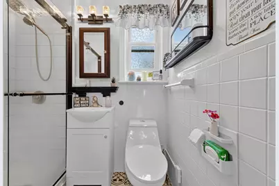 29 Parkside Lane, Bayonne, NJ 07002 - Photo 9