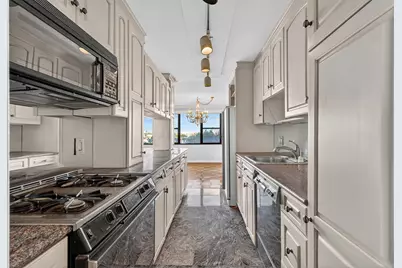 201 St Paul Ave #6T, Jersey City, NJ 07306 - Photo 7