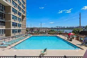 7002 Blvd E, Guttenberg, NJ 07093 - Photo 19
