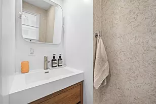 208 3rd St, Hoboken, NJ 07030 - Photo 9