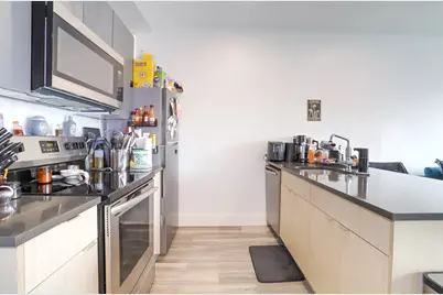 327 Communipaw Ave #302, Jersey City, NJ 07304 - Photo 7