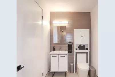 327 Communipaw Ave #302, Jersey City, NJ 07304 - Photo 13