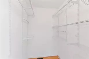 260 Custer Ave, Jersey City, NJ 07305 - Photo 9