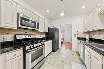 335 The Promenade #335, Edgewater, NJ 07020 - Photo 9