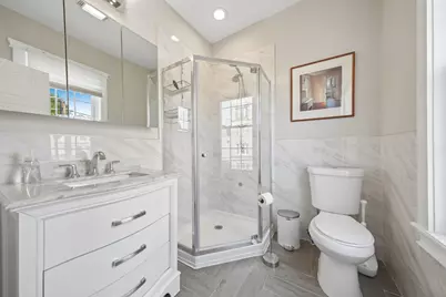 205 Jewett Ave, Jersey City, NJ 07304 - Photo 17
