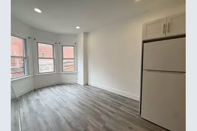 270 1/2 Summit Ave #3rd fl, Jersey City, NJ 07306 - Photo 5