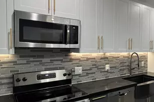 211 Baldwin Ave, Jersey City, NJ 07306 - Photo 5