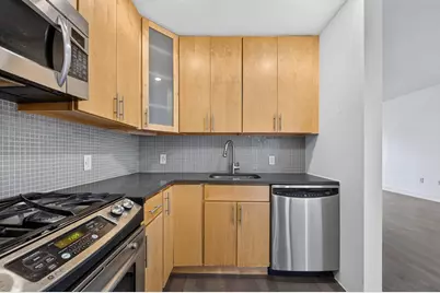 3312 Hudson Ave #4A, Union City, NJ 07087 - Photo 7