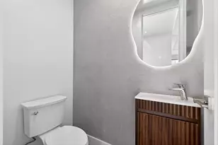 31 Bayview Ave, Jersey City, NJ 07305 - Photo 9