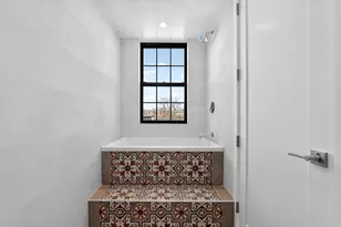 31 Bayview Ave, Jersey City, NJ 07305 - Photo 13