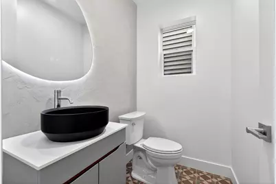 31 Bayview Ave #PH, Jersey City, NJ 07305 - Photo 27