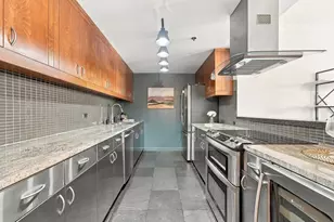 2 Constitution Ct, Hoboken, NJ 07030 - Photo 7