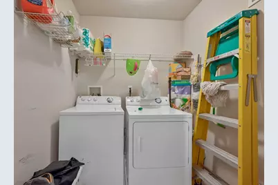 172 Price Ct, West New York, NJ 07093 - Photo 15