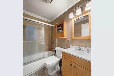 36 Perry St, Jersey City, NJ 07306 - Photo 5