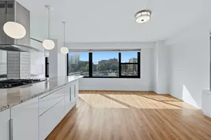 135 Montgomery St, Jersey City, NJ 07302 - Photo 1