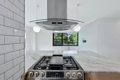 135 Montgomery St #3G, Jersey City, NJ 07302 - Photo 9