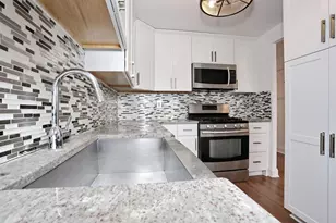 7004 Blvd E, Guttenberg, NJ 07093 - Photo 11