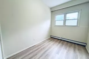 33 Orchard St, Jersey City, NJ 07306 - Photo 7