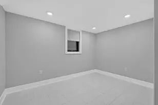 933A Summit Ave, Jersey City, NJ 07307 - Photo 15