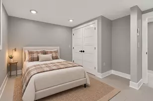 933A Summit Ave, Jersey City, NJ 07307 - Photo 17