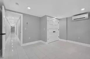 933A Summit Ave, Jersey City, NJ 07307 - Photo 19