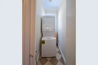 817-819 Avenue C #2R, Bayonne, NJ 07002 - Photo 11