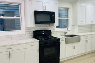 22 W 35th St, Bayonne, NJ 07002 - Photo 9