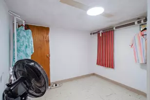 25 Romaine Ave, Jersey City, NJ 07306 - Photo 9