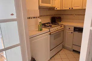 225 St Pauls Ave, Jersey City, NJ 07306 - Photo 3