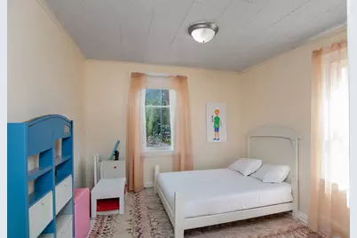 196 Custer Ave, Jersey City, NJ 07305 - Photo 11