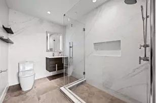 1 Shore Ln, Jersey City, NJ 07310 - Photo 23