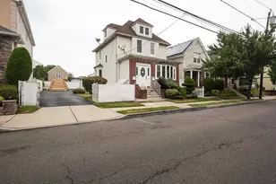 733 Hudson Ave, Secaucus, NJ 07094 - Photo 9