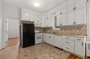 307 York St, Jersey City, NJ 07302 - Photo 3
