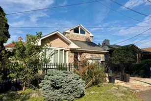 33 Roosevelt Terrace, Bayonne, NJ 07002 - Photo 3
