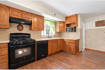 228 Laurel Ave, Kearny, NJ 07032 - Photo 9