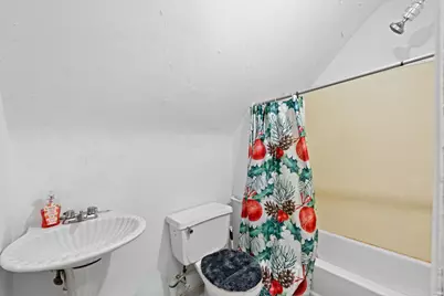 813 Montgomery St, Jersey City, NJ 07306 - Photo 19