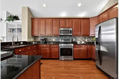 60 Tottenham Ct, Jersey City, NJ 07305 - Photo 7