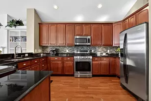 60 Tottenham Ct, Jersey City, NJ 07305 - Photo 7