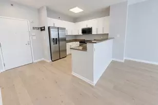 4 Constellation Pl, Jersey City, NJ 07305 - Photo 3