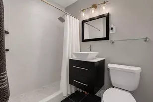 100 Manhattan Ave, Union City, NJ 07087 - Photo 11